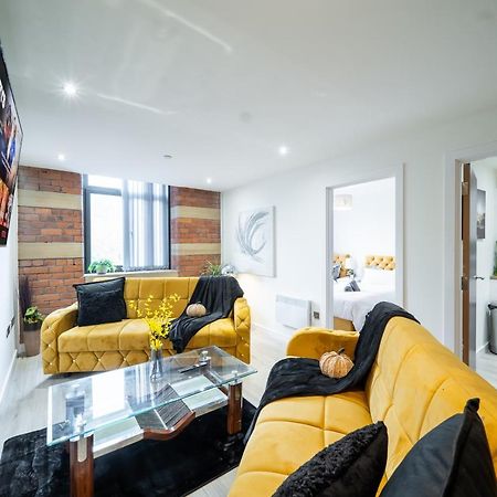 Bv Spacious 1-Bedroom Apartment Close To Town Center - Sleeps 6 Bradford  Eksteriør billede