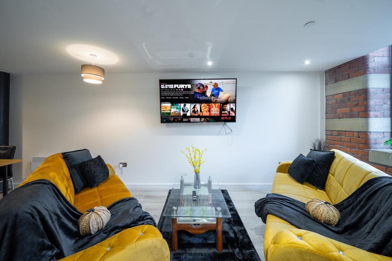 Bv Spacious 1-Bedroom Apartment Close To Town Center - Sleeps 6 Bradford  Eksteriør billede