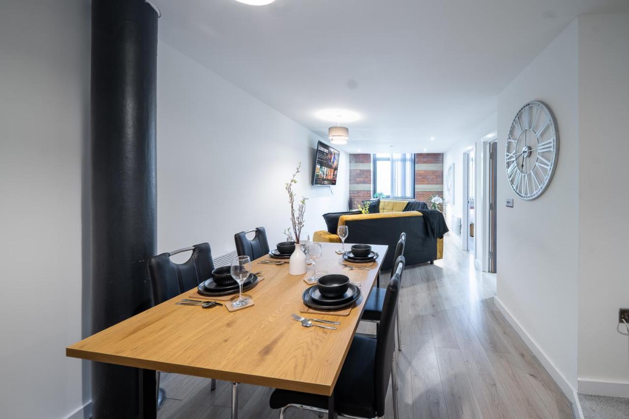 Bv Spacious 1-Bedroom Apartment Close To Town Center - Sleeps 6 Bradford  Eksteriør billede