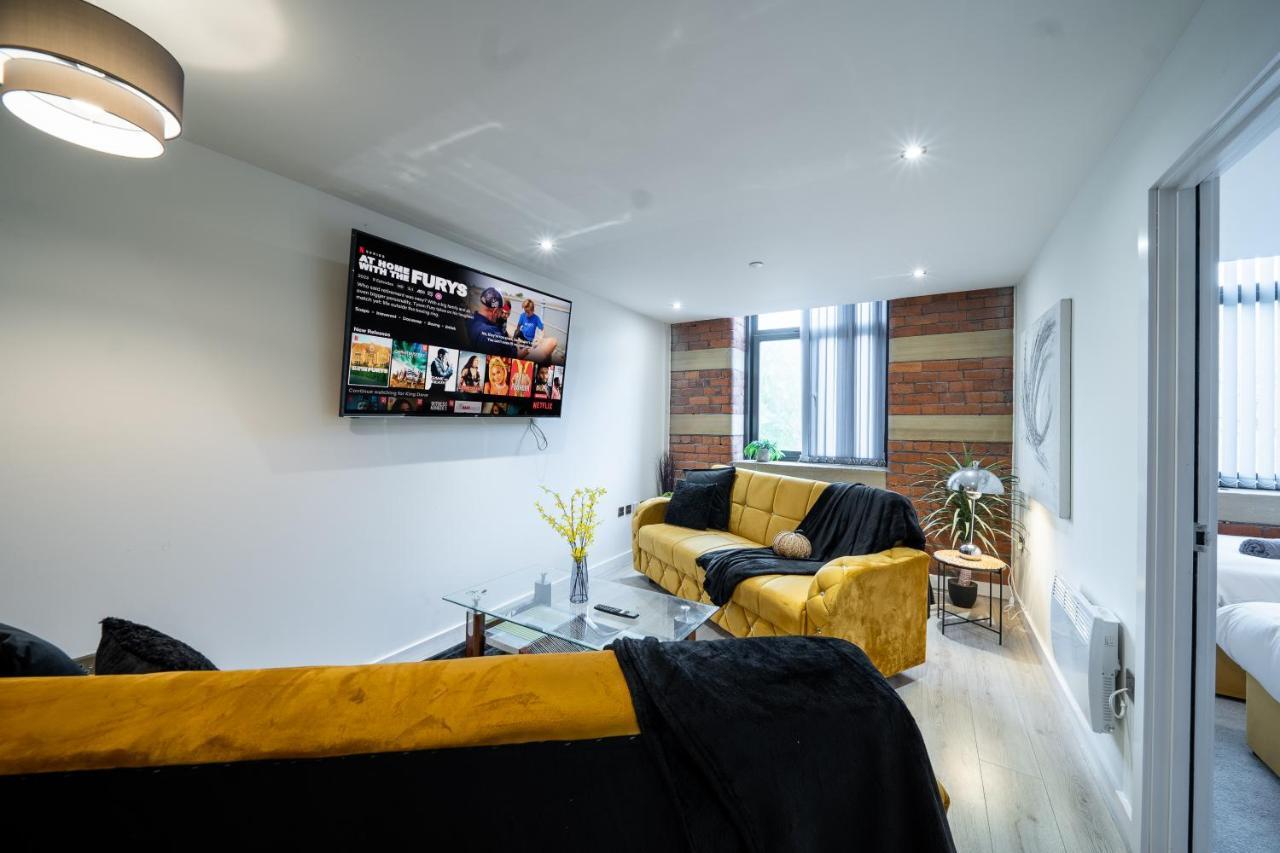 Bv Spacious 1-Bedroom Apartment Close To Town Center - Sleeps 6 Bradford  Eksteriør billede